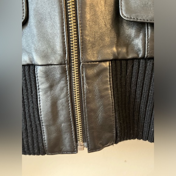 Tristan & Iseut Leather Jacket With Knit Ribbed Sleeves - Picture 6 of 15